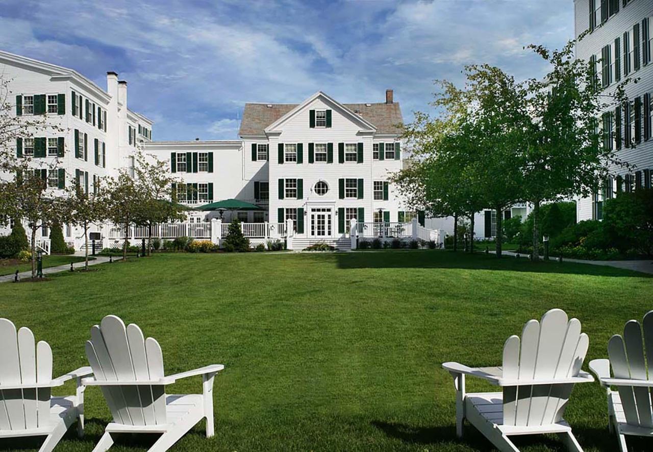 The Equinox Golf Resort & Spa Manchester Exterior photo